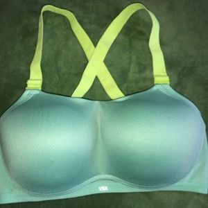 38D Victoria's Secret Sports Bra VSX